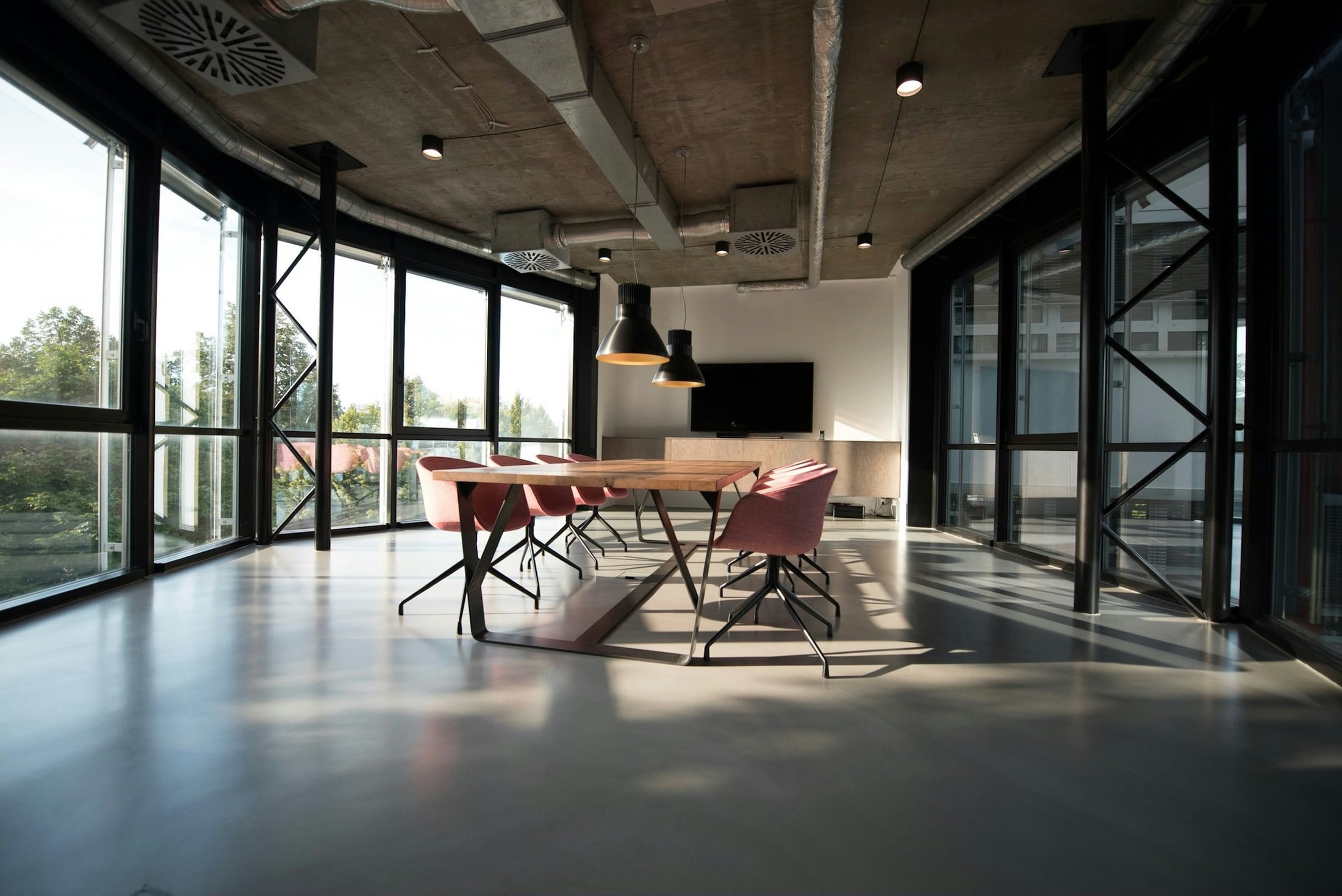 Quiet boardroom with architectural daylight